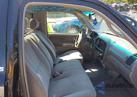 2002 Toyota Tundra Sr5 V8 z USA, uszkodzony, nr VIN 5TBKT441X2S231121